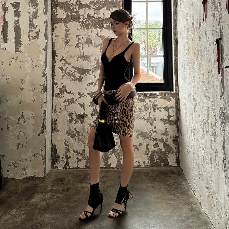 V-neck camisole sleeveless jumpsuit