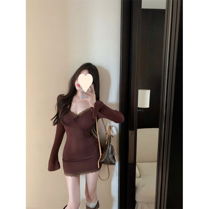 Sexy V-Neck Long Sleeve Dress for Women with Lace Trim, Built-in Bra, Bodycon Fit, High Waist, Autumn and Spring Lightweight Fleece Dress
