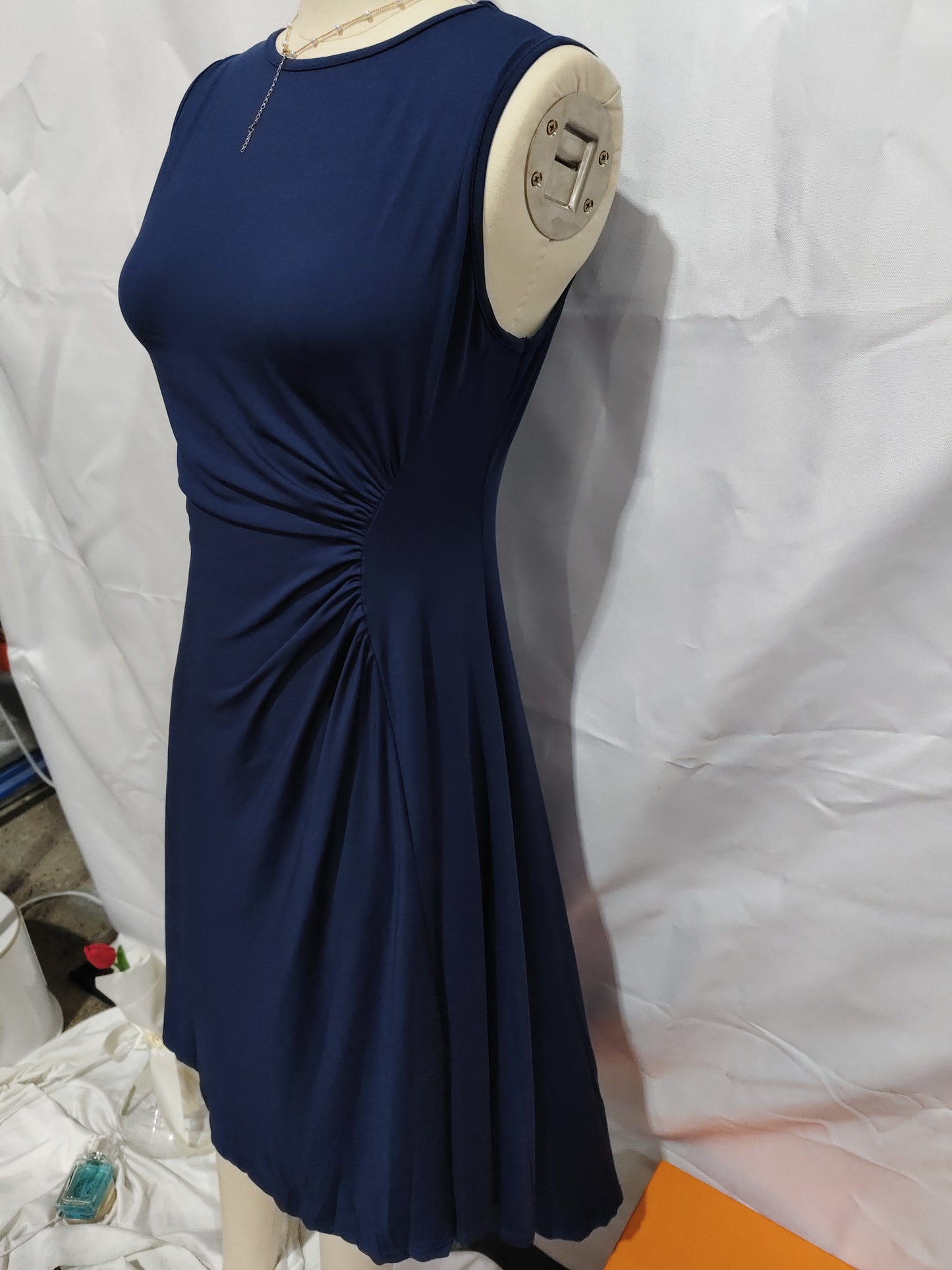 Women's Summer New Fashion Sleeveless Solid Color A- Line Crumpled Middle Dress