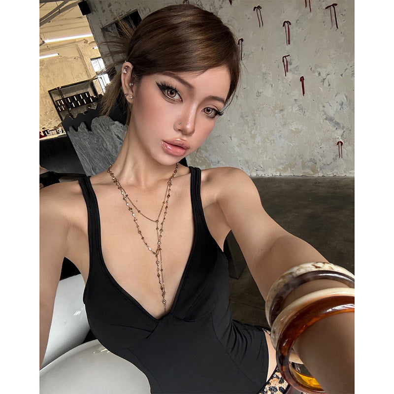 V-neck camisole sleeveless jumpsuit